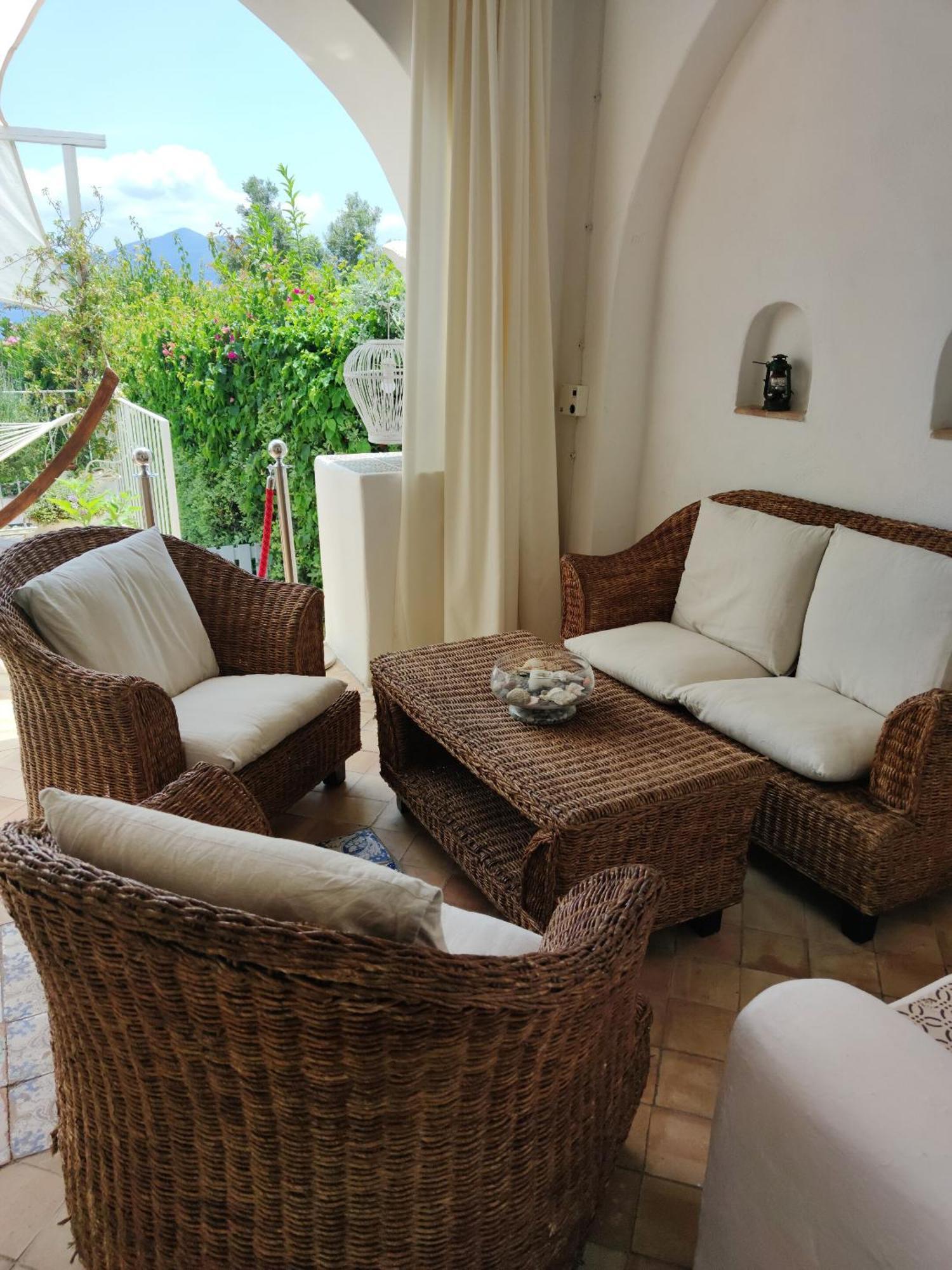 Halgoduria Hotel Santa Marina Salina Phòng bức ảnh