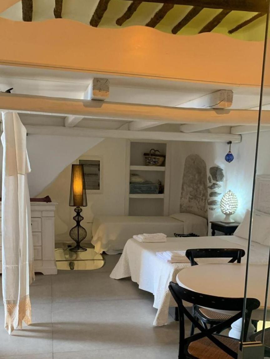 Halgoduria Hotel Santa Marina Salina Phòng bức ảnh