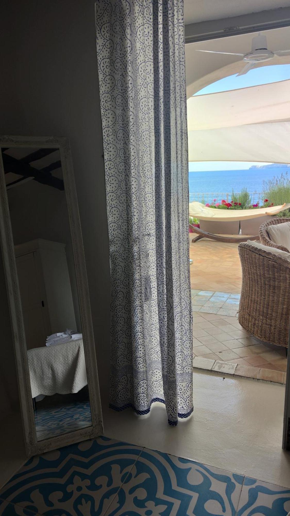 Halgoduria Hotel Santa Marina Salina Phòng bức ảnh