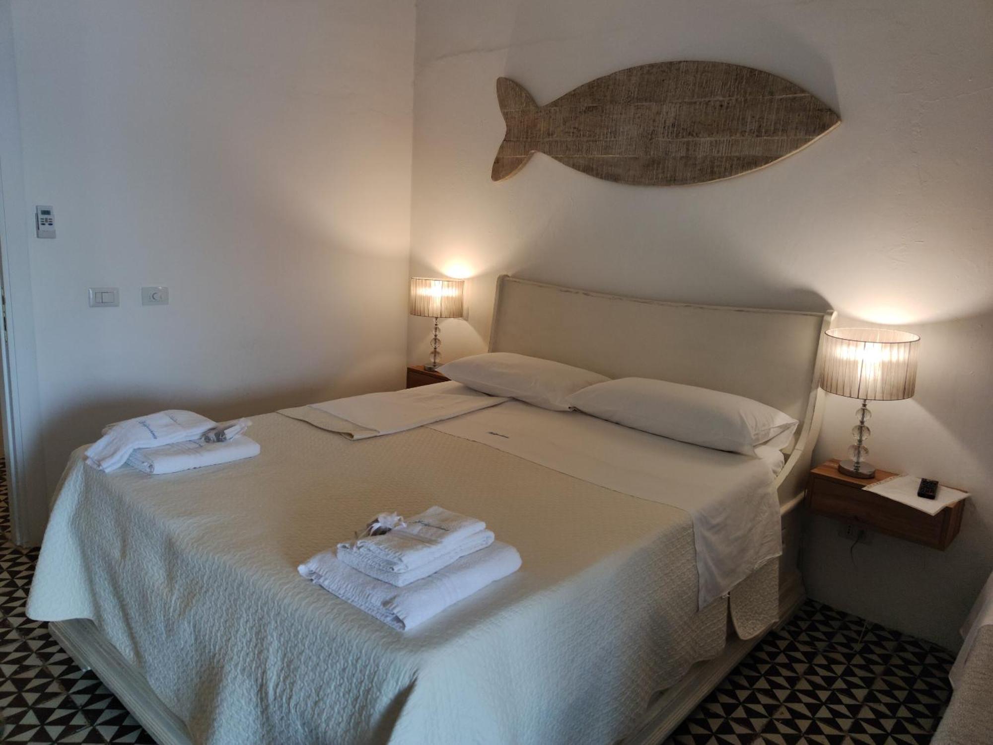 Halgoduria Hotel Santa Marina Salina Phòng bức ảnh